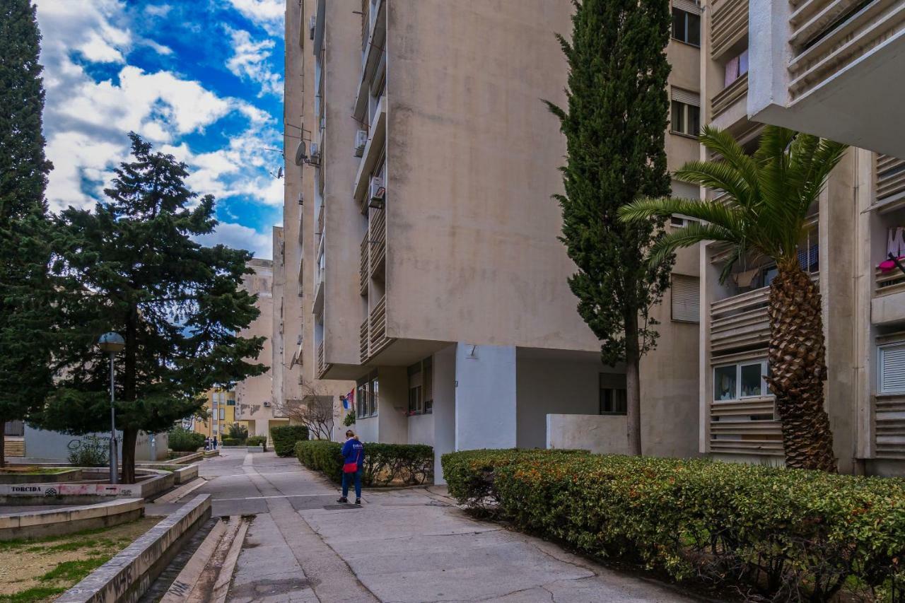 2 Bedroom Apartment/Parking/Market Split Exterior foto