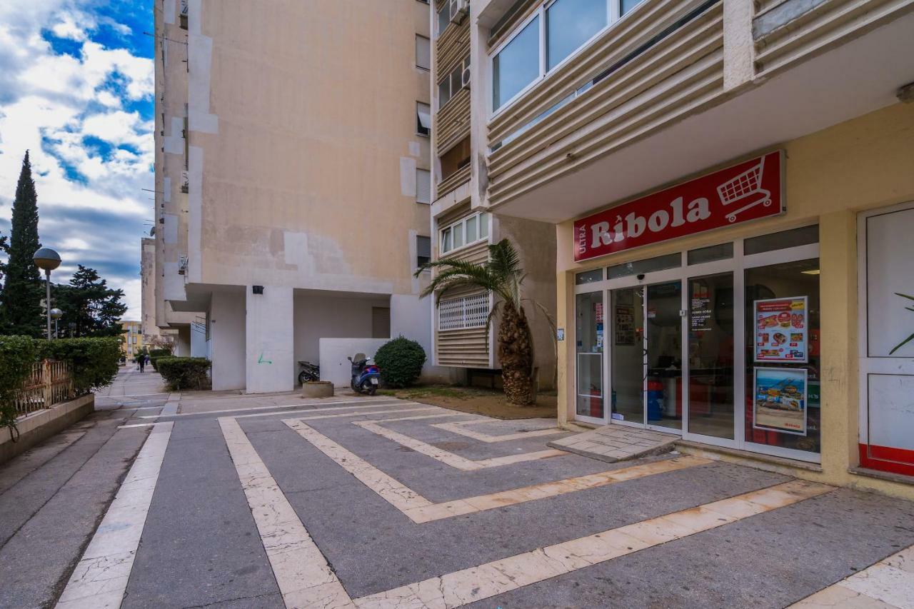 2 Bedroom Apartment/Parking/Market Split Exterior foto